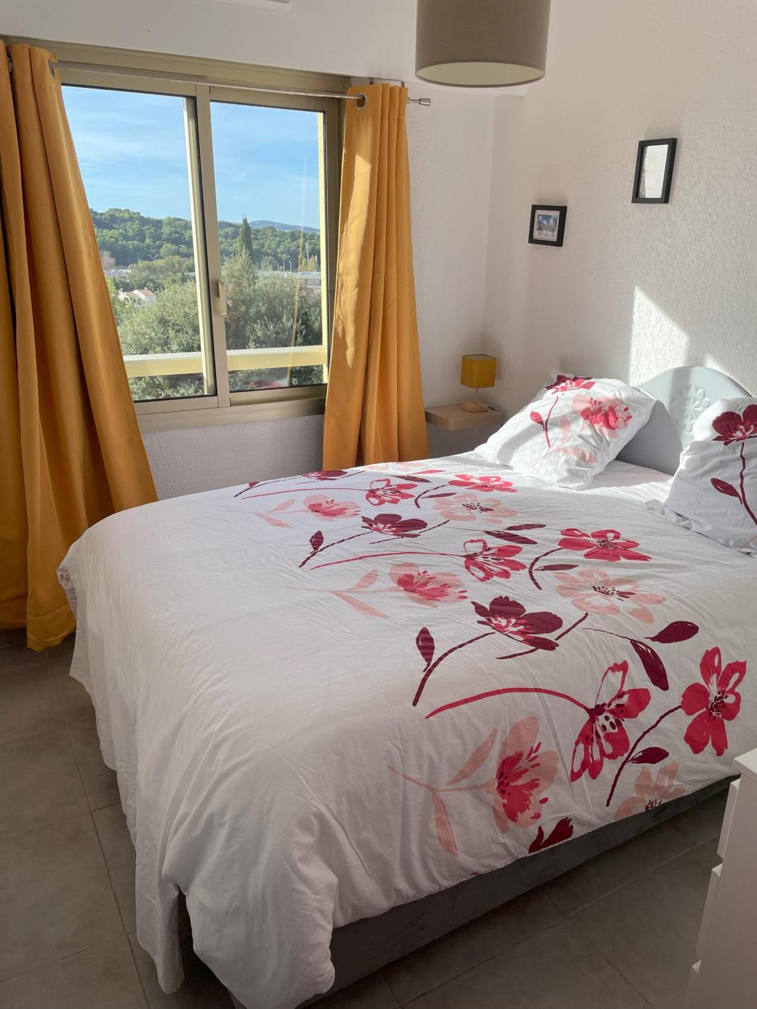 T2 Saint-Mandrier-Sur-Mer Exterior foto